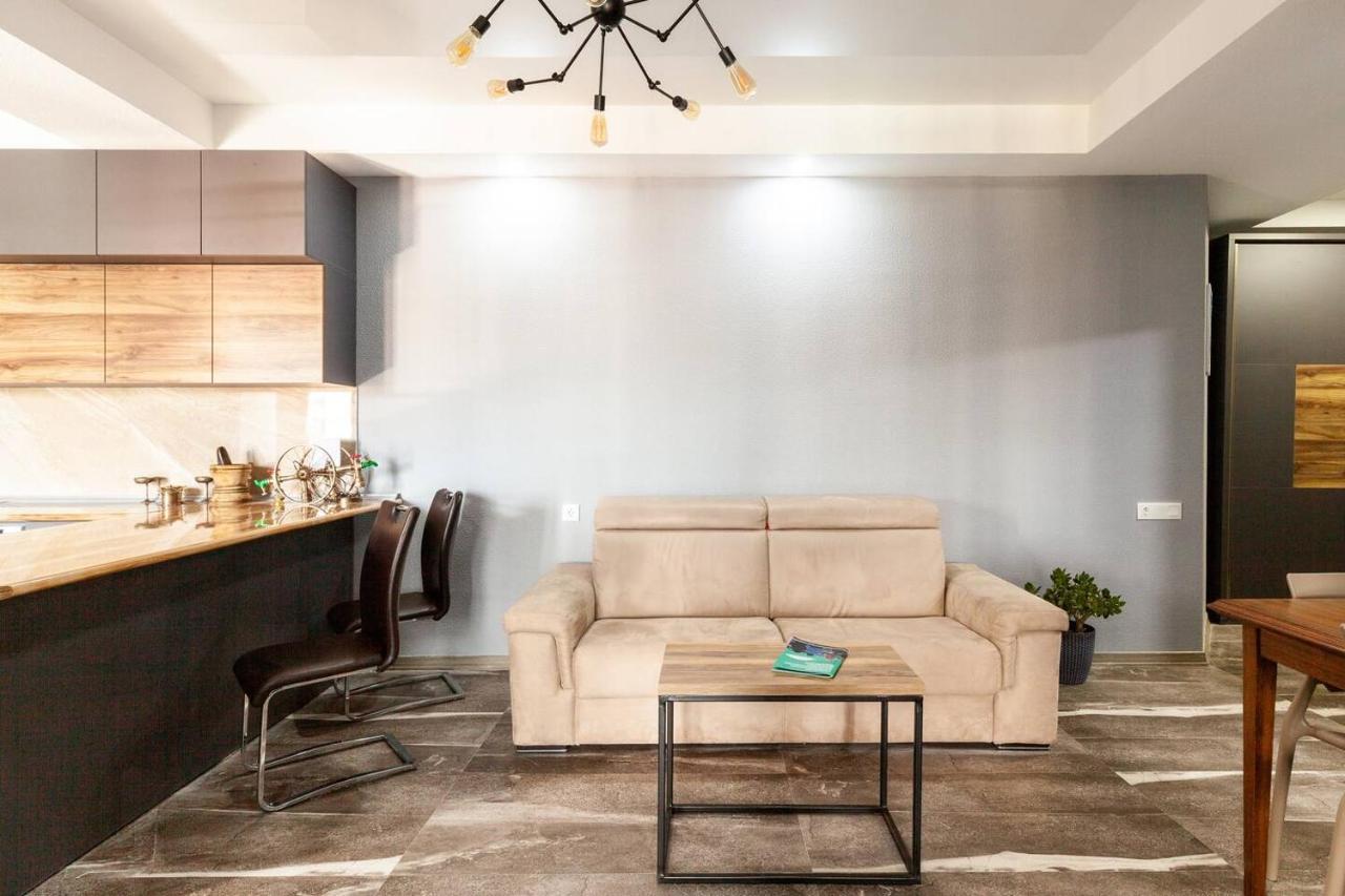 Veli Group Apartment In Old City Kutaisi Eksteriør bilde